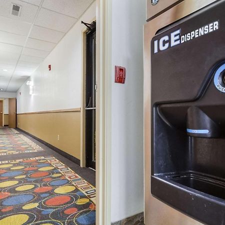 Quality Inn Lincoln Cornhusker Εξωτερικό φωτογραφία