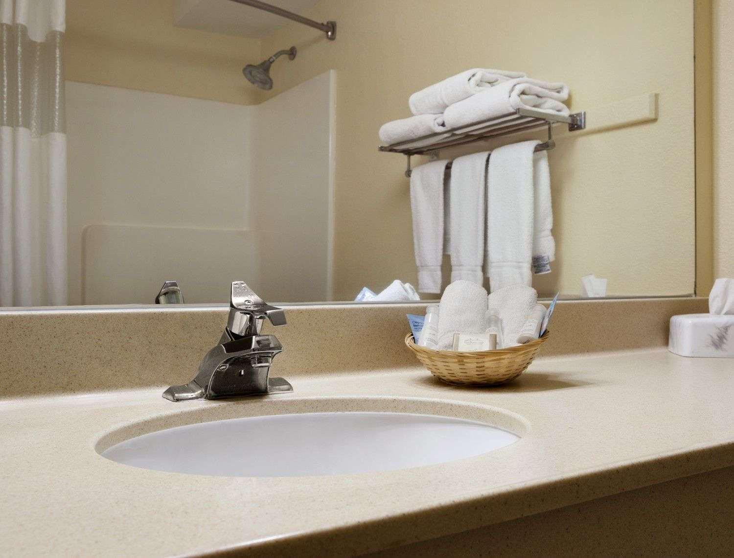 Quality Inn Lincoln Cornhusker Εξωτερικό φωτογραφία