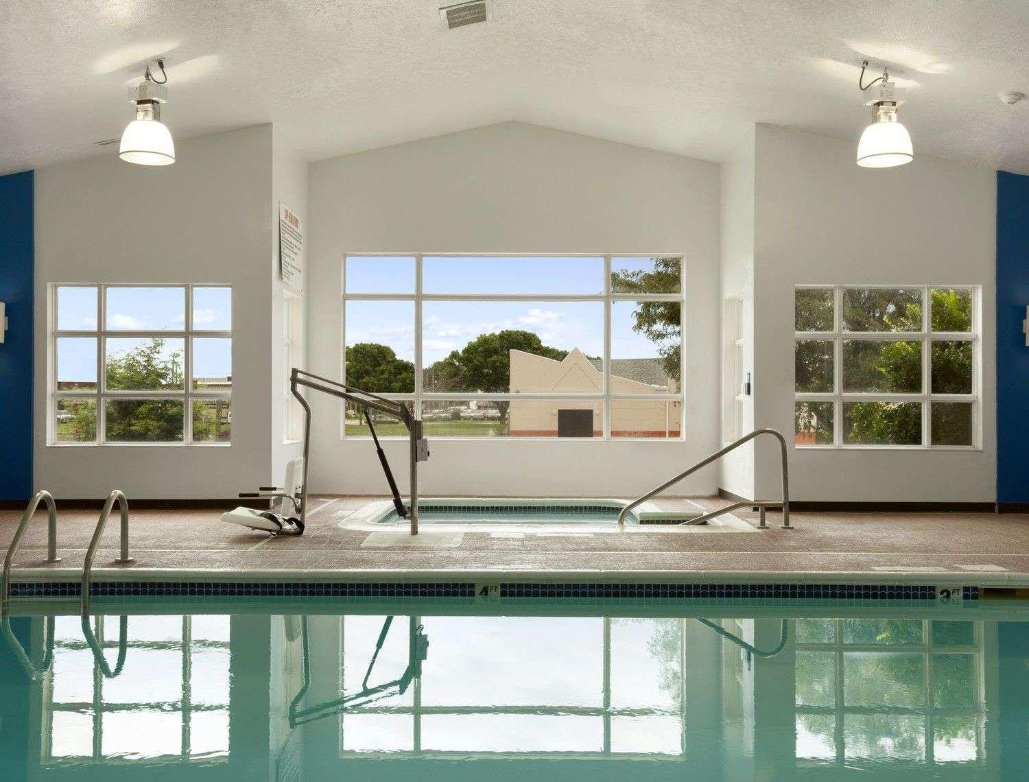 Quality Inn Lincoln Cornhusker Εξωτερικό φωτογραφία
